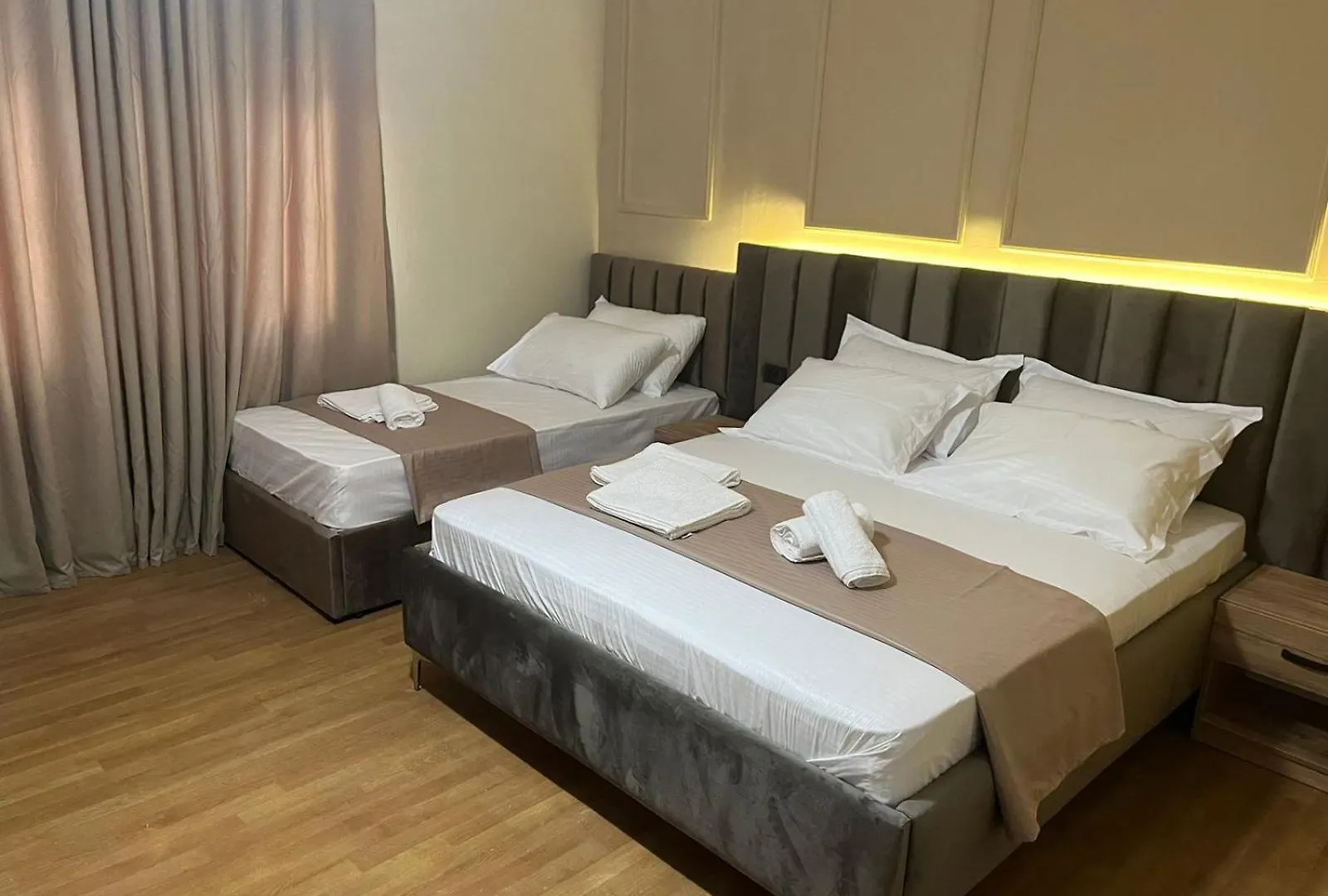 Eriks Rooms Tirana